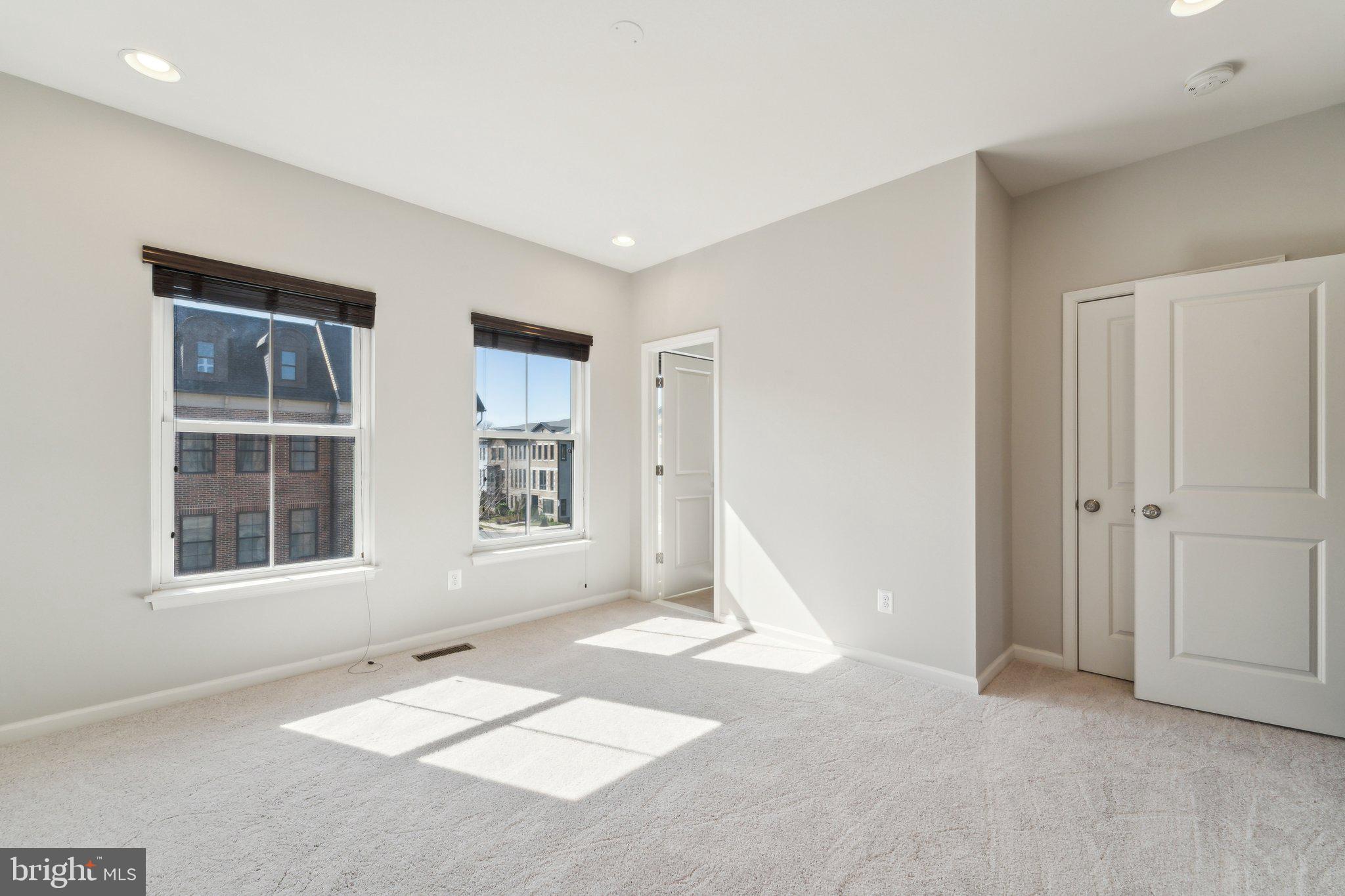 20398 Codman Drive Ashburn, VA 20147 - Photo 31 of 39 a view of an empty room with a window
