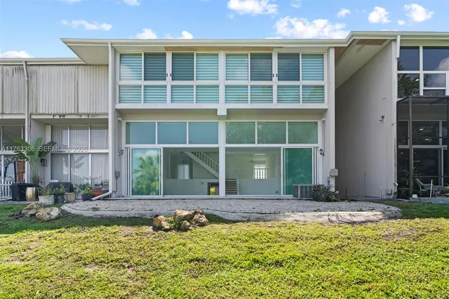 $699,900 | 6795 Brookline Drive, Hialeah, FL 33015