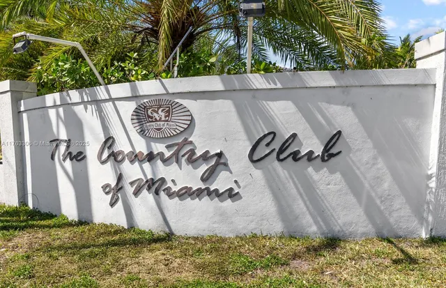 $699,900 | 6795 Brookline Drive, Hialeah, FL 33015