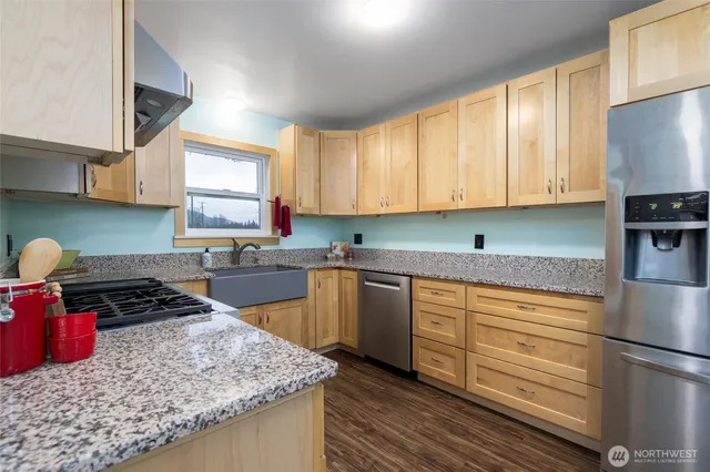 $524,900 | 879 North Fruitdale Road, Sedro-Woolley, WA 98284