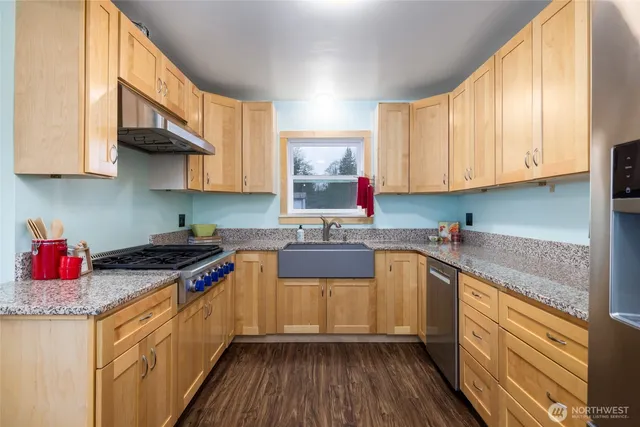 $524,900 | 879 North Fruitdale Road, Sedro-Woolley, WA 98284