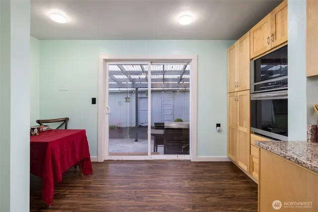 $524,900 | 879 North Fruitdale Road, Sedro-Woolley, WA 98284