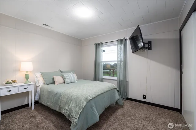 $524,900 | 879 North Fruitdale Road, Sedro-Woolley, WA 98284