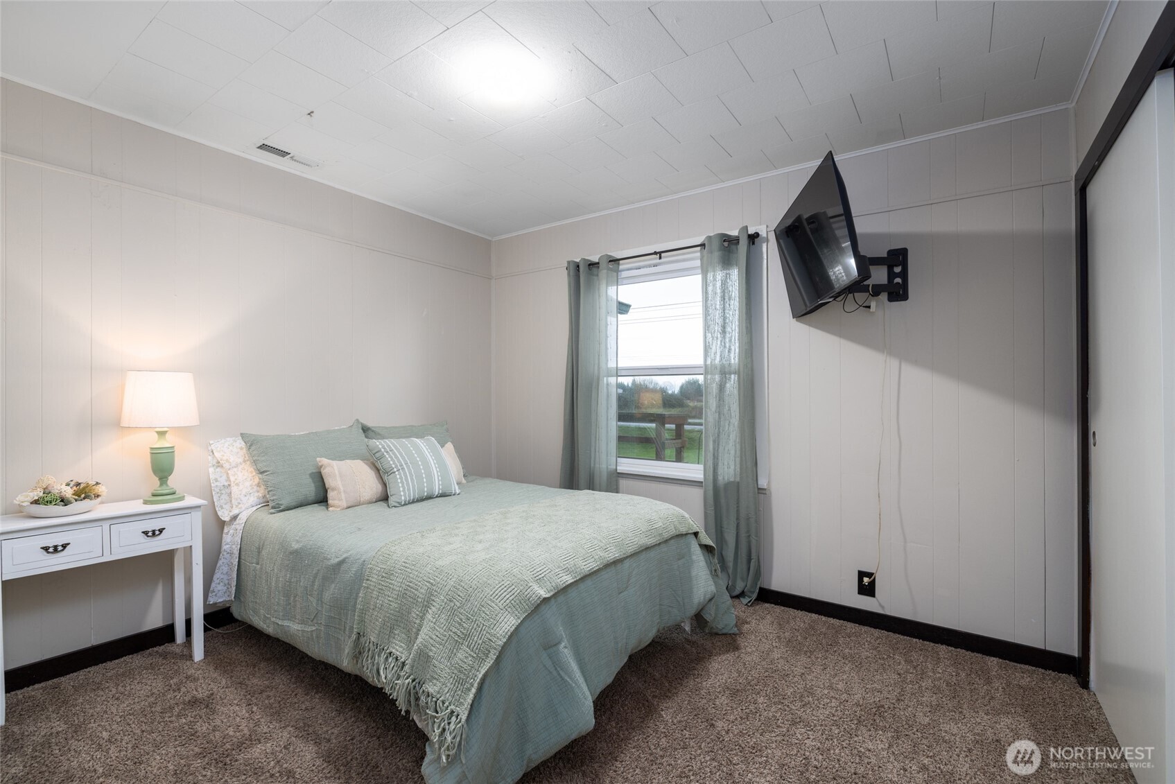 879 North Fruitdale Road Sedro-Woolley, WA 98284 - Photo 19 of 35