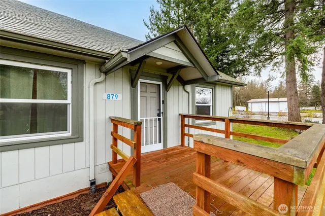 $524,900 | 879 North Fruitdale Road, Sedro-Woolley, WA 98284