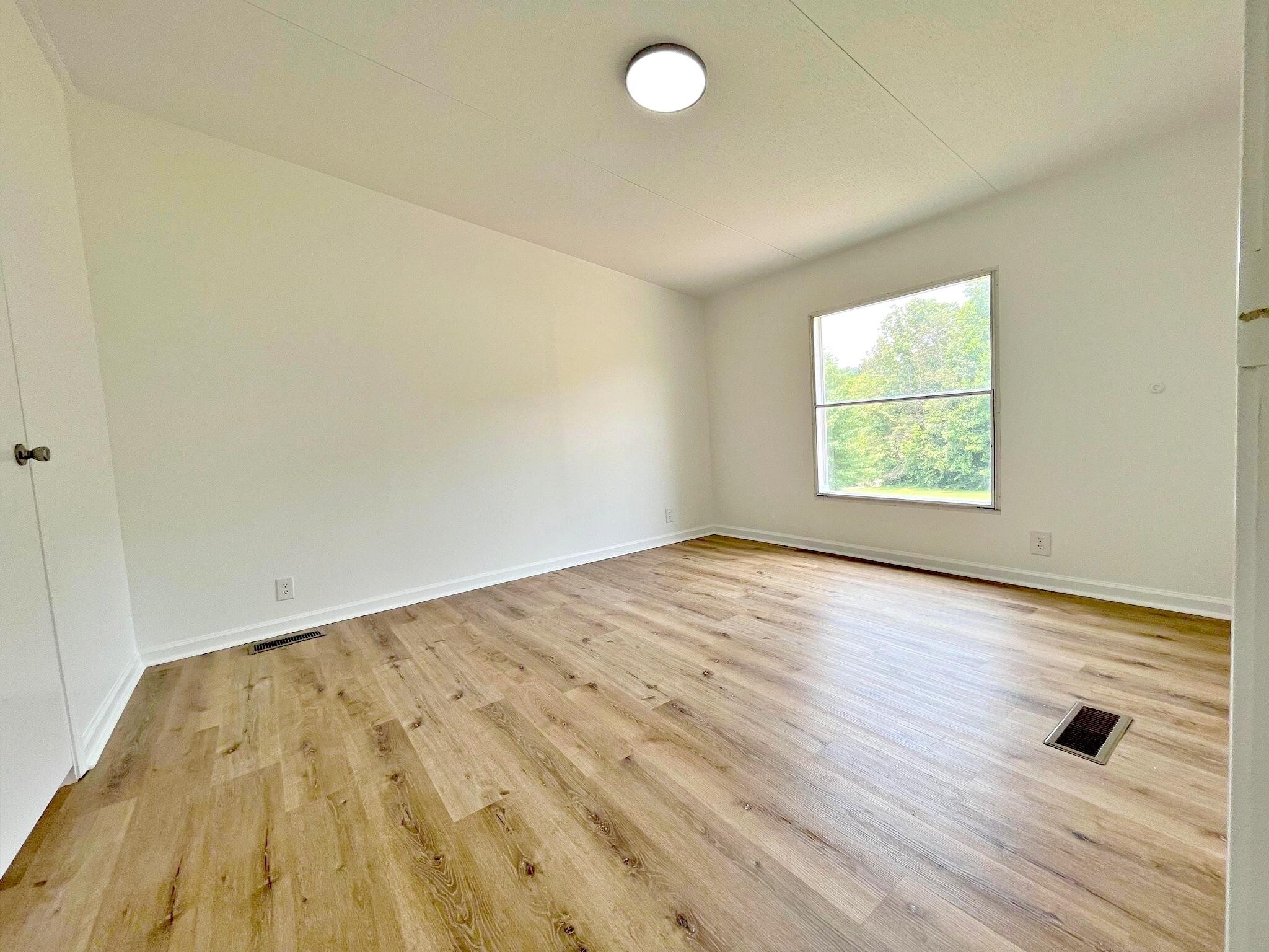 1390 Federal Road Madisonville, TN 37354 - Photo 21 of 31 Gallery Image 21