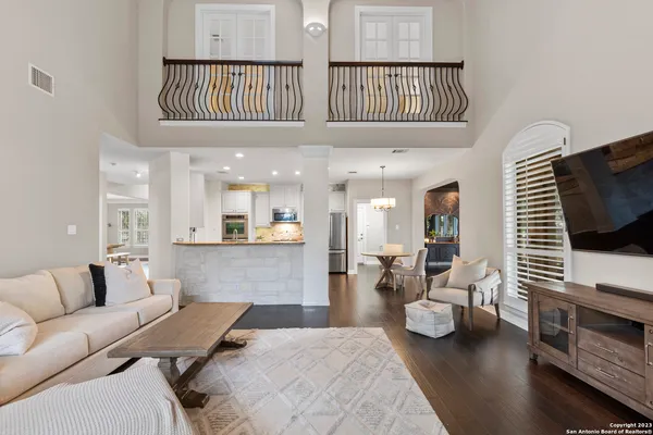 $4,300 | 411 Cadence Hill, San Antonio, TX 78260