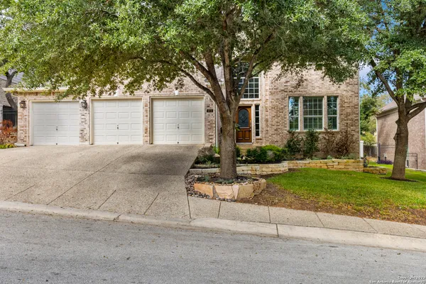 $4,300 | 411 Cadence Hill, San Antonio, TX 78260