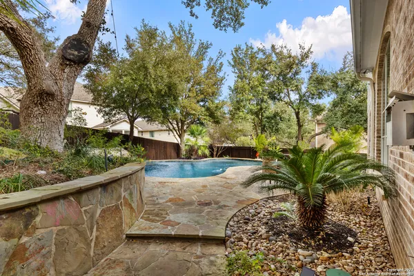 $4,300 | 411 Cadence Hill, San Antonio, TX 78260
