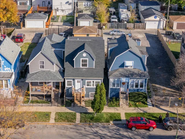 $369,000 | 737 North Lorel Avenue, Chicago, IL 60651