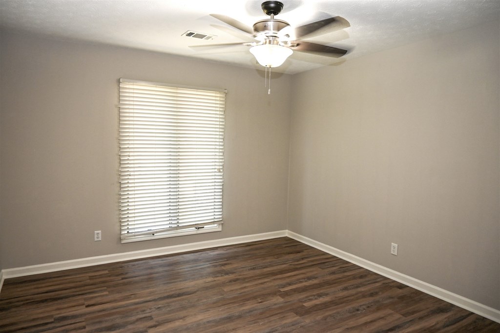 6670 Springlake Drive Columbus, GA 31909 - Photo 10 of 32