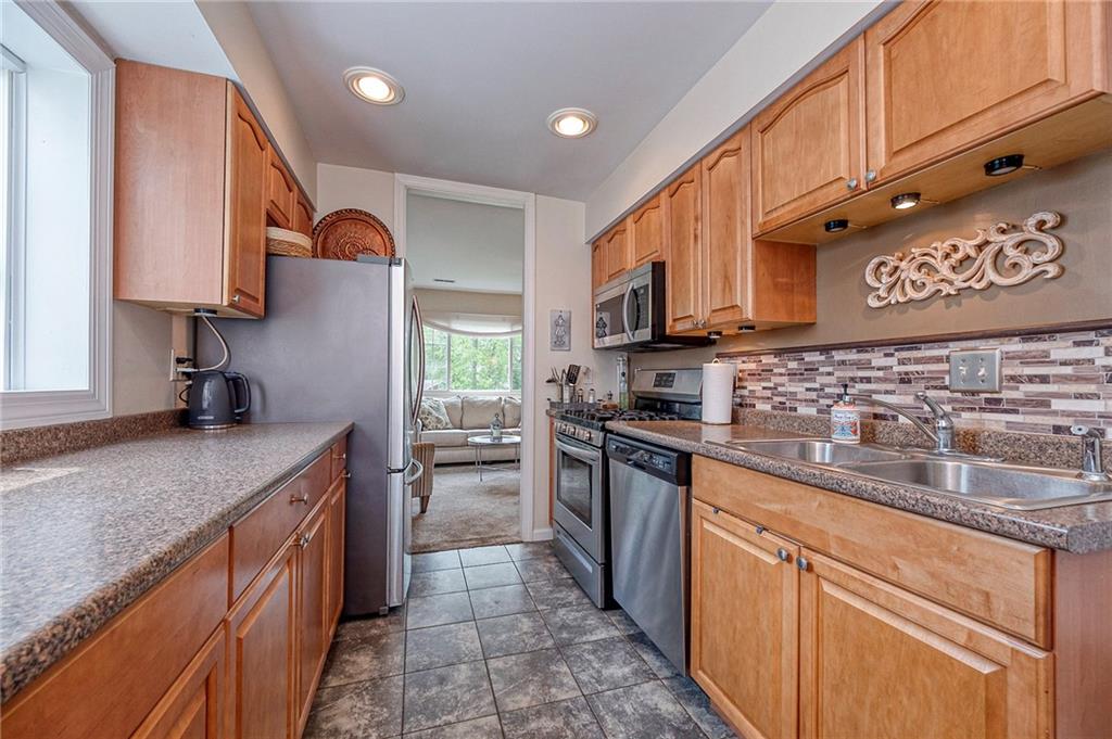 321 Hart Street Houston, PA 15342 - Photo 8 of 28