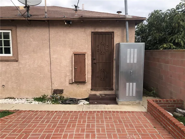 $699,000 | 2106 West 152nd Street, Compton, CA 90220