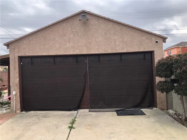 $699,000 | 2106 West 152nd Street, Compton, CA 90220