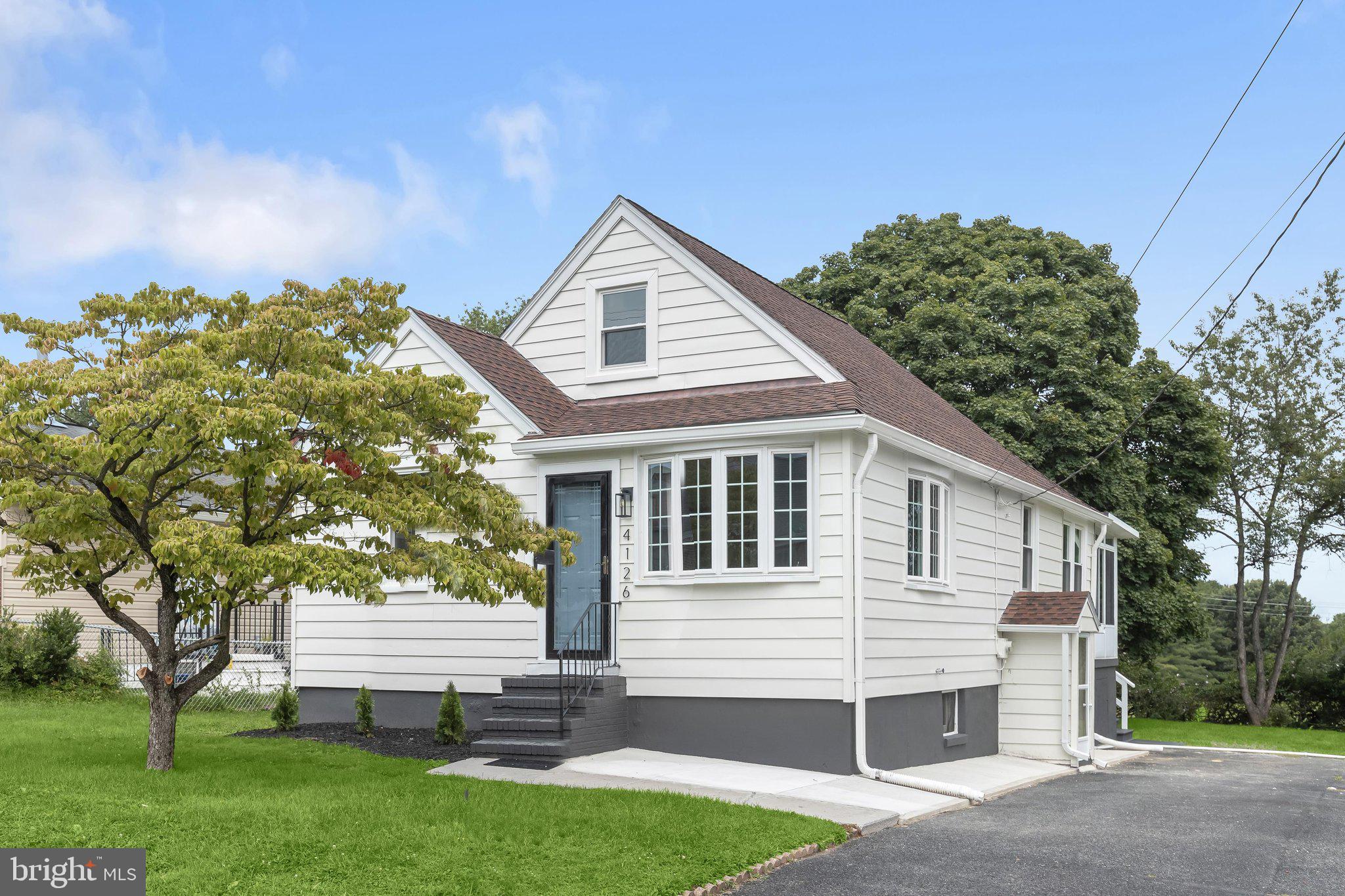 4126 Cliffvale Road Baltimore, MD 21236 - Photo 2 of 42 Front
