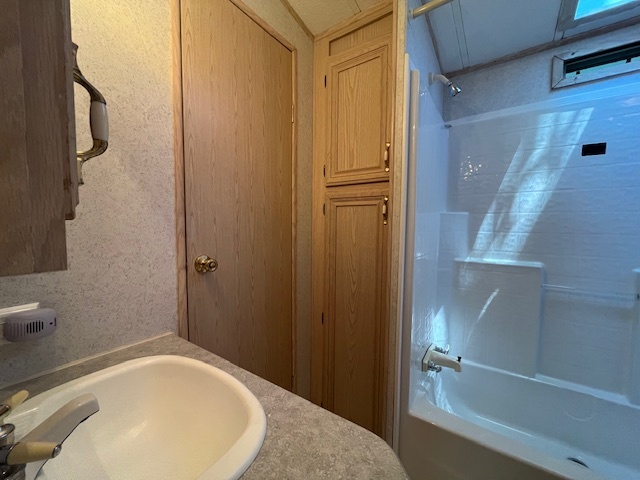 2795 East 28th Road Marseilles, IL 61341 - Photo 21 of 65 a bathroom with a tub and shower