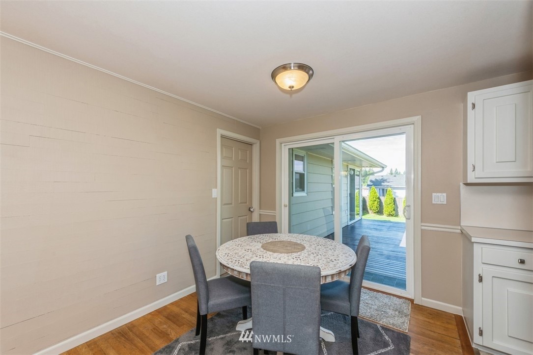 5514 Highland Road Everett, WA 98203 - Photo 4 of 14