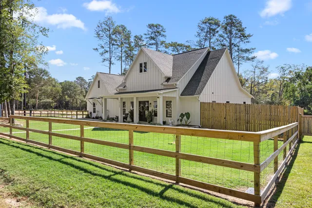 $536,900 | 15245 Alchester Lane, Plantersville, TX 77363