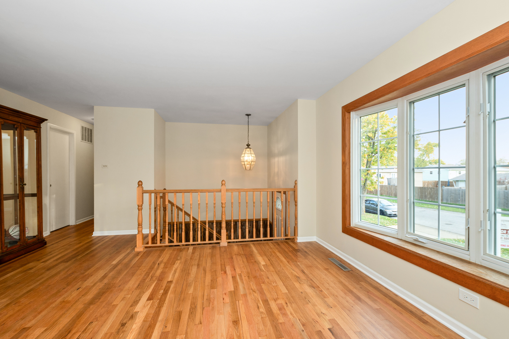 15512 Tudor Road Oak Forest, IL 60452 - Photo 8 of 22 Gallery Image 8