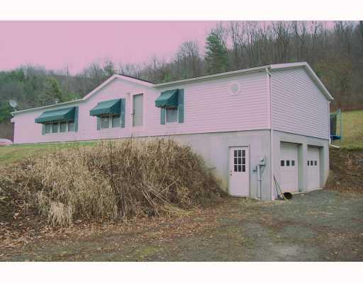1580 Dime Road Vandergrift, PA 15690 - Photo 2 of 9 Exterior Front.
