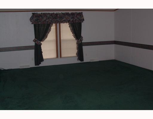 1580 Dime Road Vandergrift, PA 15690 - Photo 9 of 9 Living Room.