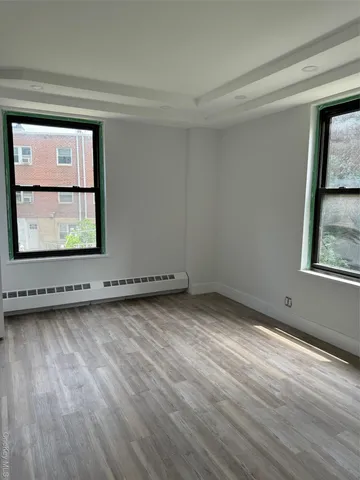 $4,000 | 61-45 98th Street, Unit 2E | Rego Park