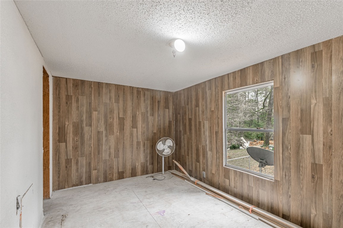 163 Magnolia Court Trinity, TX 75862 - Photo 20 of 25 a view of an empty room with a window