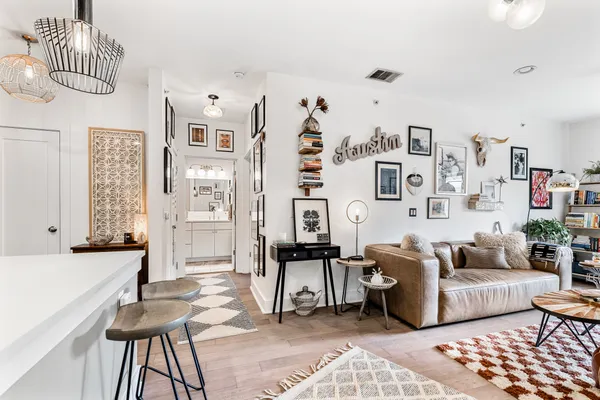 $400,000 | 908 Nueces Street, Unit 24, Austin, TX 78701