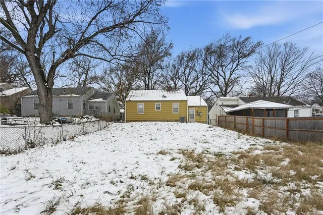 $139,900 | 341 North Quincy Avenue, Kansas City, MO 64123