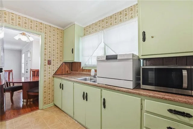 $139,900 | 341 North Quincy Avenue, Kansas City, MO 64123