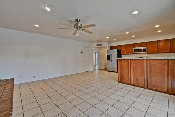 $2,175 | 3344 West Yucca Street, Phoenix, AZ 85029