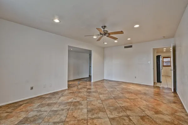 $2,175 | 3344 West Yucca Street, Phoenix, AZ 85029