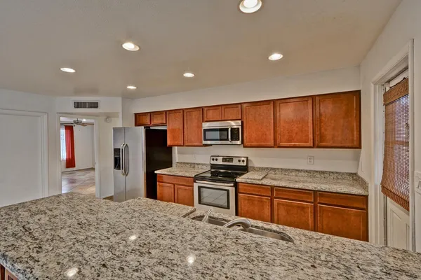 $2,175 | 3344 West Yucca Street, Phoenix, AZ 85029