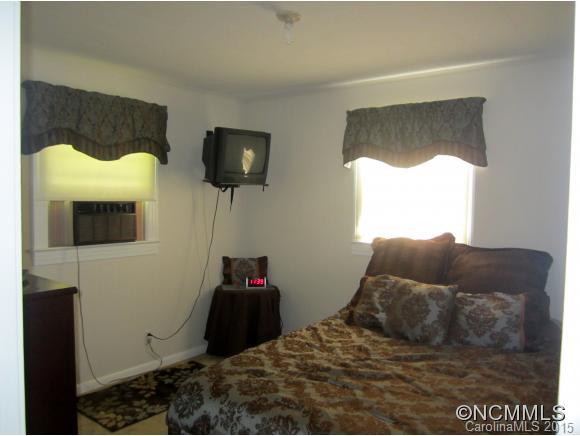 123 Edwards Street Rutherfordton, NC 28139 - Photo 14 of 17