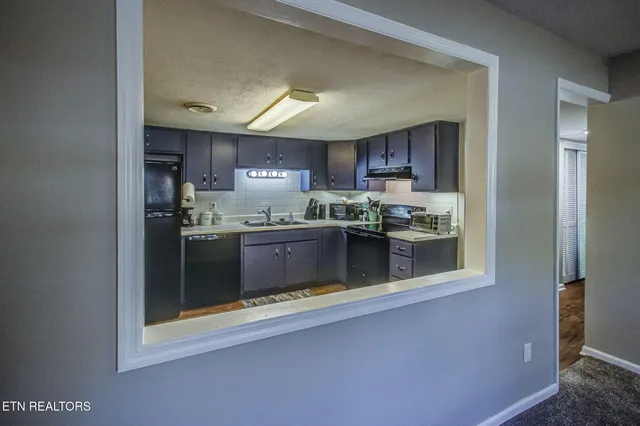 $157,000 | 1625 Woodrow Drive, Unit 402, Knoxville, TN 37918