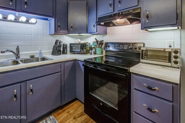 $157,000 | 1625 Woodrow Drive, Unit 402, Knoxville, TN 37918