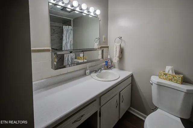 $157,000 | 1625 Woodrow Drive, Unit 402, Knoxville, TN 37918