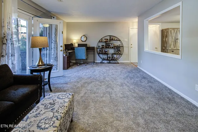 $157,000 | 1625 Woodrow Drive, Unit 402, Knoxville, TN 37918