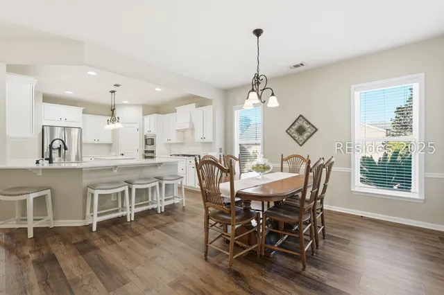$689,000 | 25 Rolling River Drive, Bluffton, SC 29910