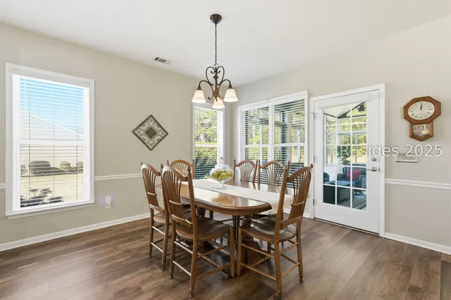 $689,000 | 25 Rolling River Drive, Bluffton, SC 29910