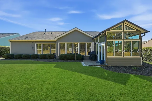 $689,000 | 25 Rolling River Drive, Bluffton, SC 29910