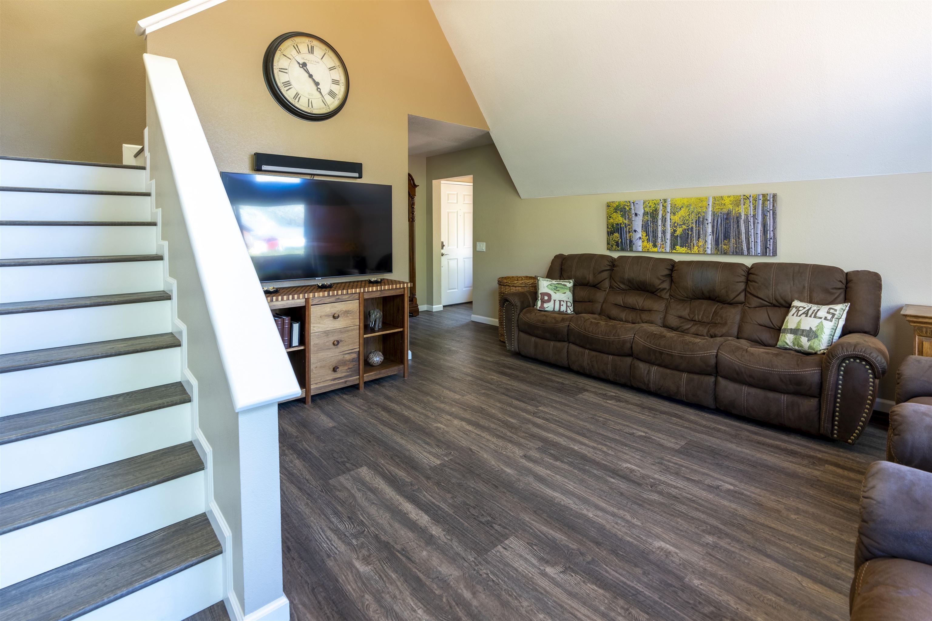 111 Sumac Road Bishop, CA 93514 - Photo 5 of 22 Gallery Image 5