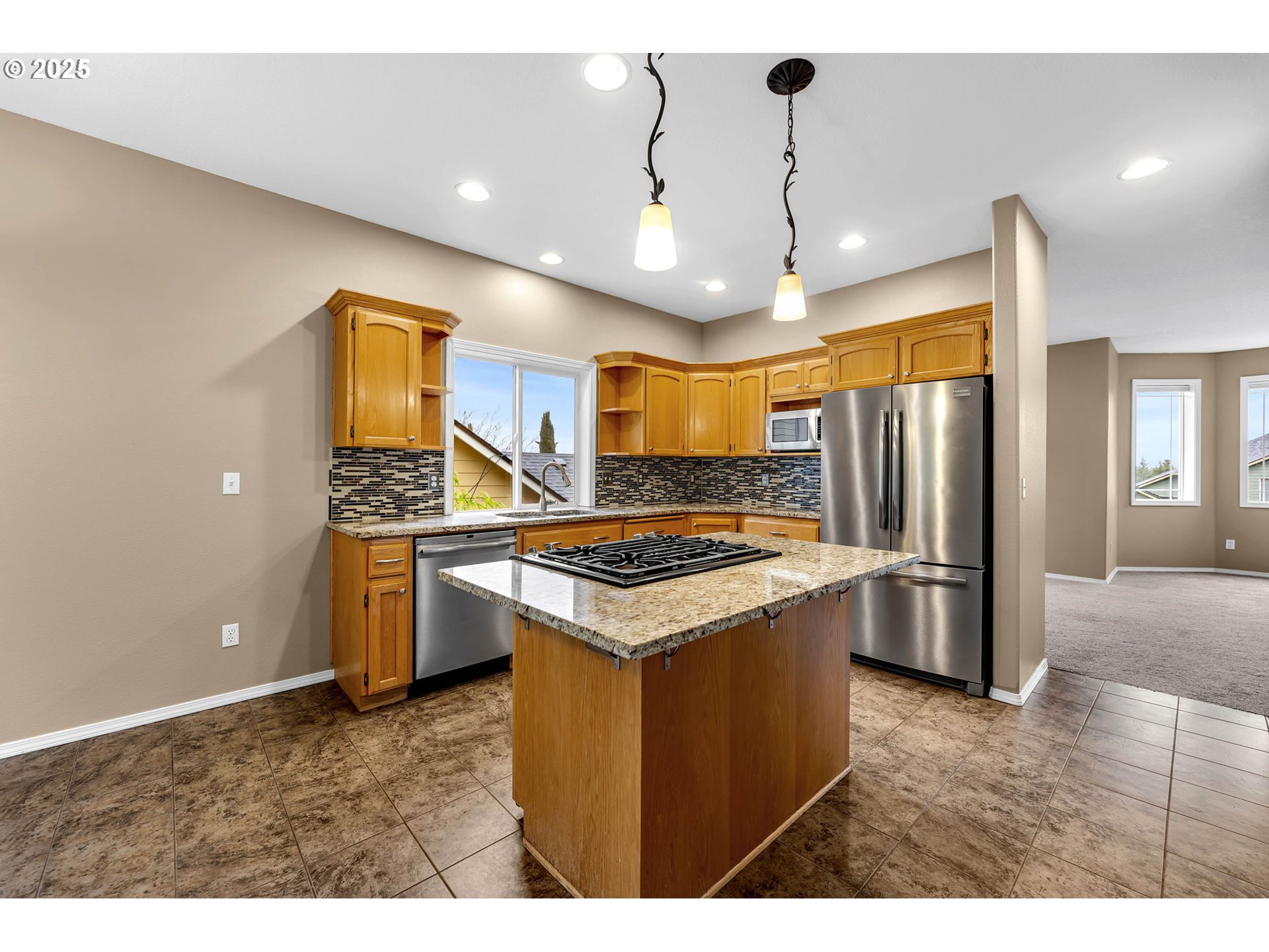3544 Northwest Astor Street Camas, WA 98607 - Photo 17 of 48 Kitchen