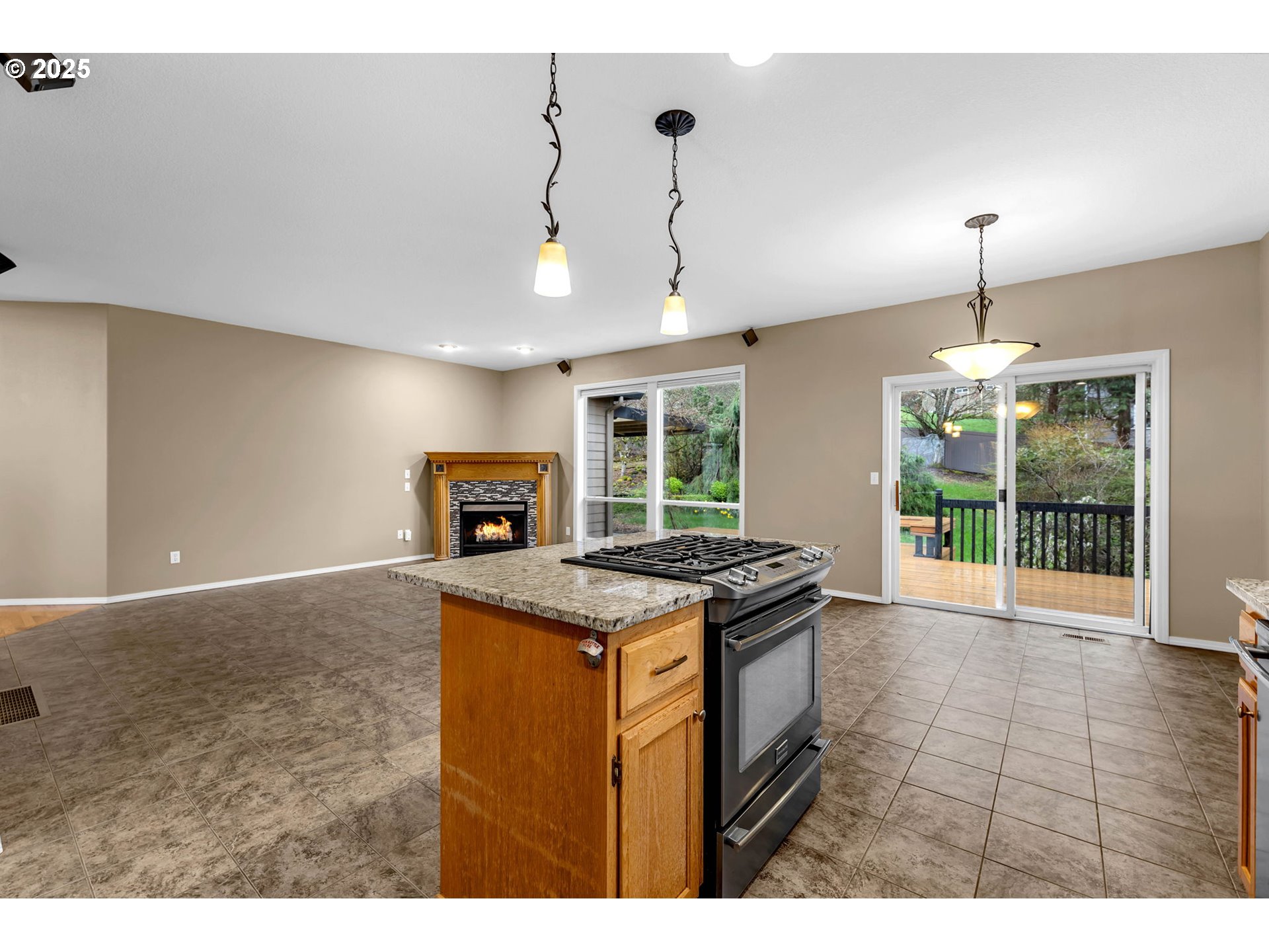 3544 Northwest Astor Street Camas, WA 98607 - Photo 20 of 48 Kitchen/Family Room