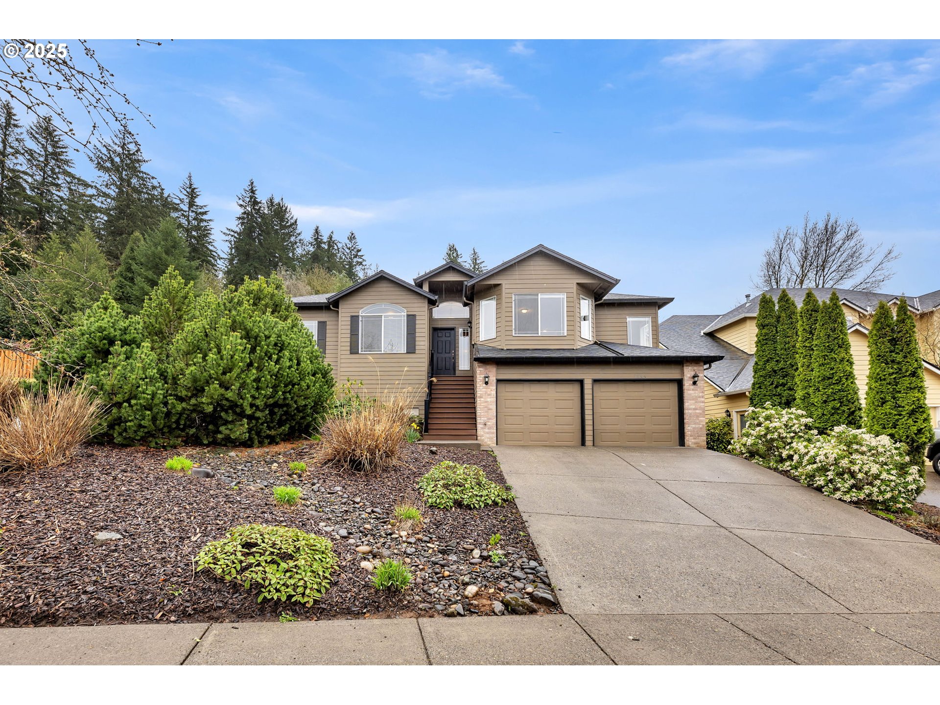 3544 Northwest Astor Street Camas, WA 98607 - Photo 2 of 48