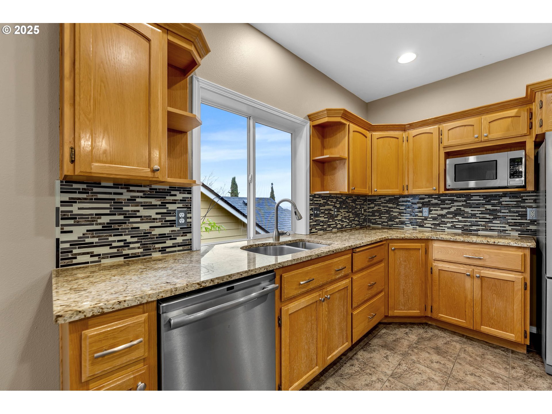 3544 Northwest Astor Street Camas, WA 98607 - Photo 23 of 48 Kitchen
