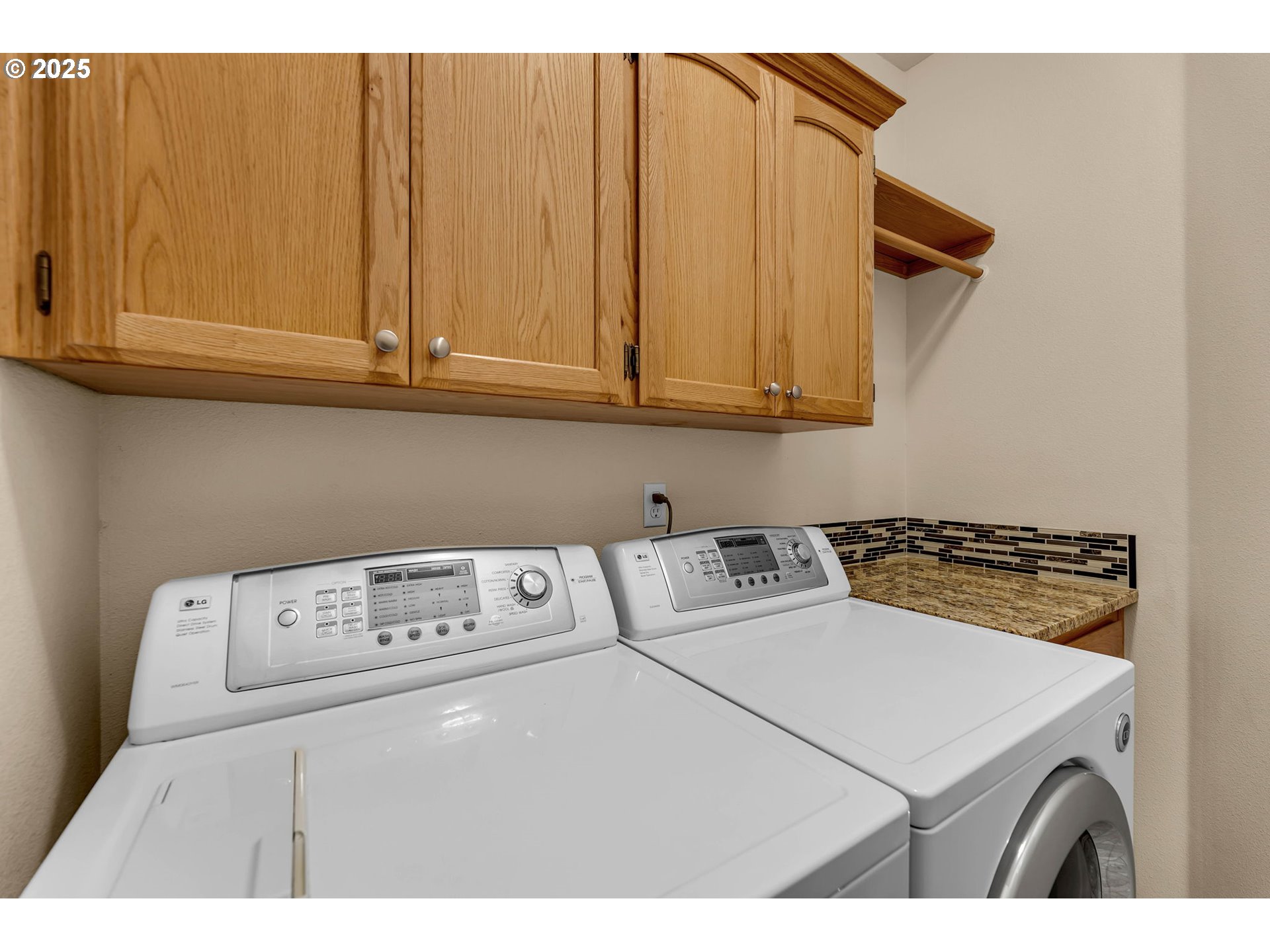 3544 Northwest Astor Street Camas, WA 98607 - Photo 41 of 48 Laundry