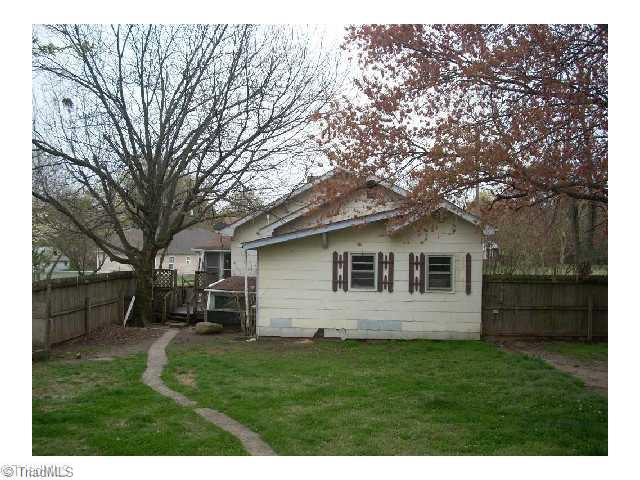 2313 Cole Road Winston-Salem, NC 27107 - Photo 2 of 9 Exterior Back.