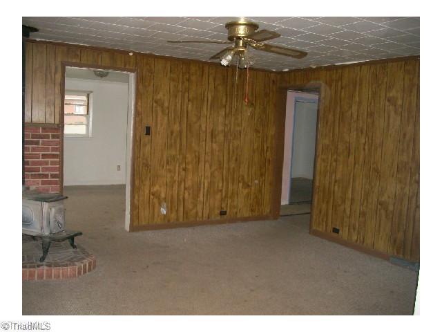 2313 Cole Road Winston-Salem, NC 27107 - Photo 6 of 9 Den/Family/Great Room.