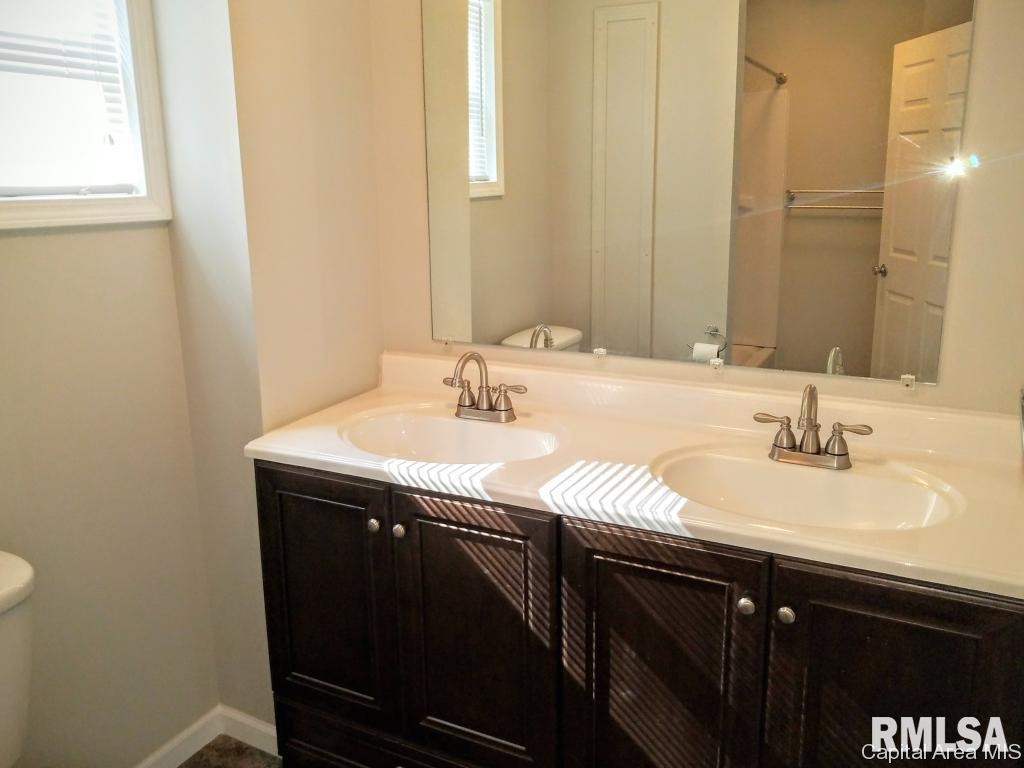 103 North State Street Springfield, IL 62702 - Photo 14 of 35